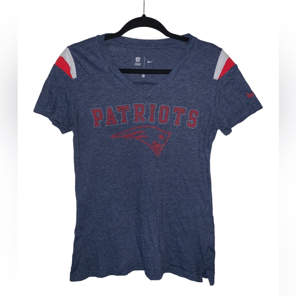 Nike womens patriots fitted vneck‎ tee shirt size medium